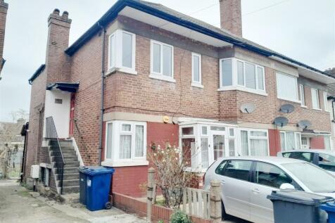 2 bedroom maisonette for sale