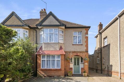 4 bedroom semi-detached house for sale