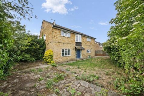 3 bedroom property for sale