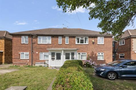 2 bedroom maisonette for sale