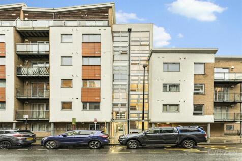 The Cubix, Violet Road, Bow E3 2 bed flat for sale
