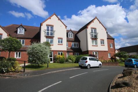 Worcester Road, Hagley, Stourbridge, DY9 2 bed apartment for sale