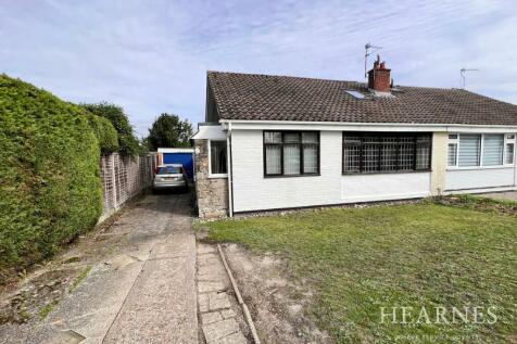 2 bedroom semi-detached bungalow for sale