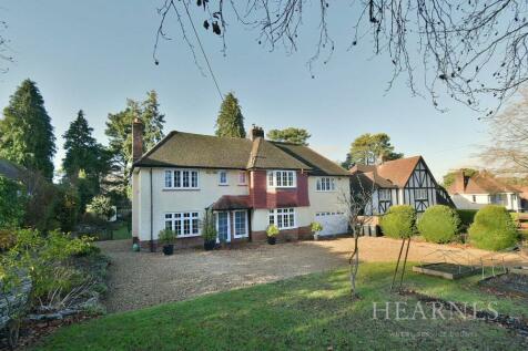 5 bedroom detached house for sale