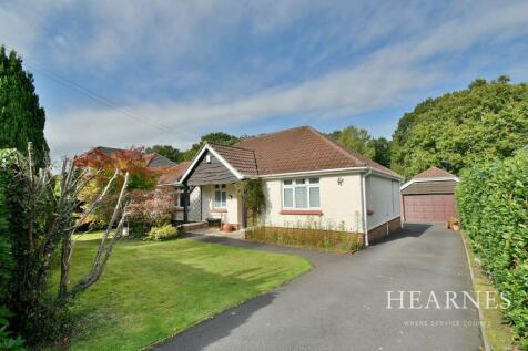 3 bedroom detached bungalow for sale