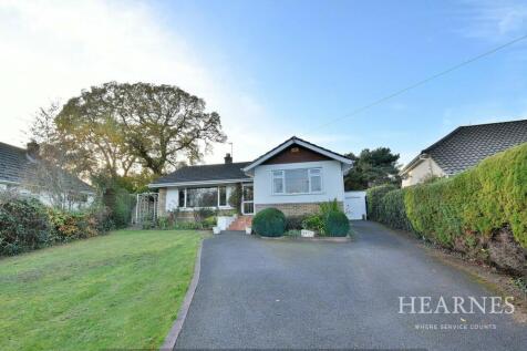 Meadow Close, West Parley, Ferndown... 3 bed detached bungalow for sale