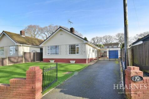 3 bedroom detached bungalow for sale