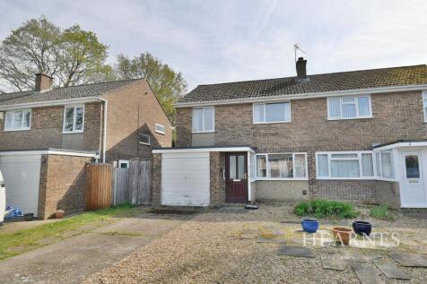 Dunnock Close, Ferndown, BH22 3 bed semi