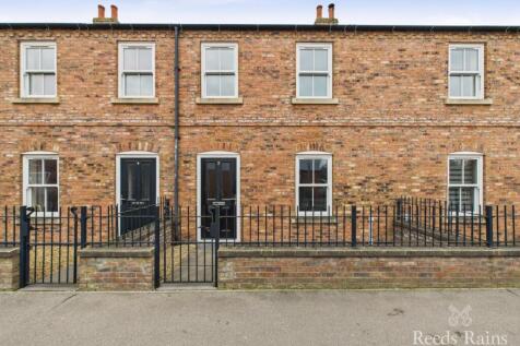 Railway Terrace, Bridlington YO16 3 bed terraced house for sale