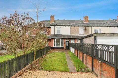 Carr Lane, West Yorkshire WF10 2 bed terraced house for sale