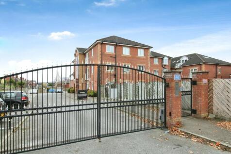 Lagentium Plaza, West Yorkshire WF10 2 bed apartment for sale