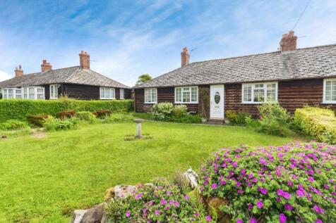 The Bungalows, Staffordshire ST20 3 bed bungalow for sale