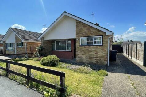 2 bedroom detached bungalow for sale