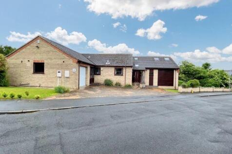 5 bedroom detached bungalow for sale