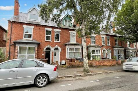 6 bedroom terraced house for sale