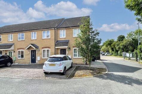 2 bedroom end of terrace house for sale