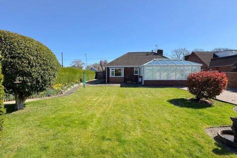 3 bedroom detached bungalow for sale