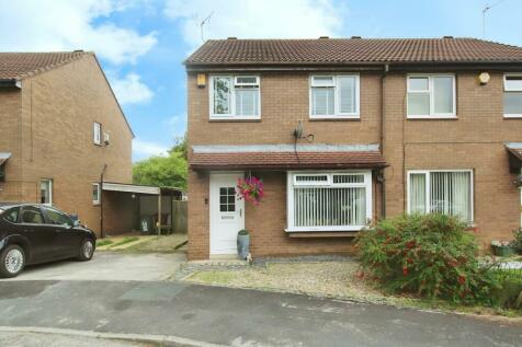 3 bedroom semi-detached house for sale