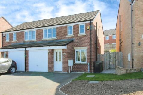3 bedroom semi-detached house for sale
