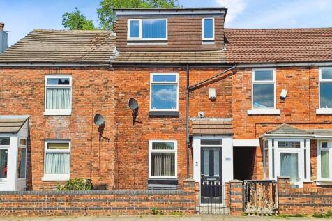 Two Trees Lane, Manchester M34 3 bed terraced house for sale