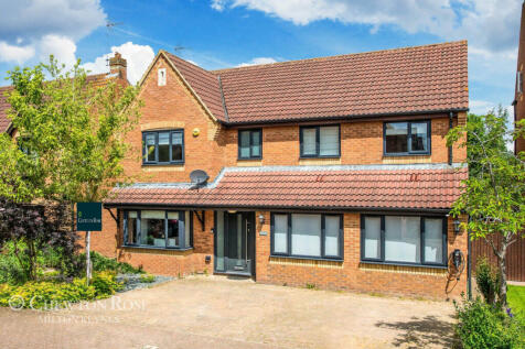 5 bedroom detached house for sale