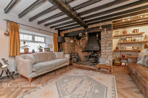 High Street, Great Linford 5 bed cottage for sale