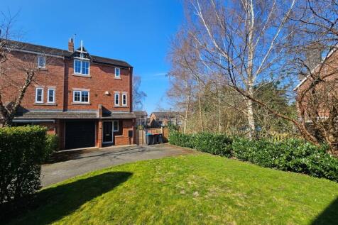 3 bedroom semi-detached house for sale
