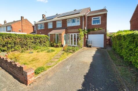 3 bedroom semi-detached house for sale