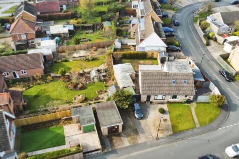 Windsor Drive, York YO32 4 bed bungalow for sale