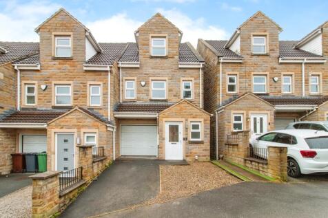 4 bedroom end of terrace house for sale