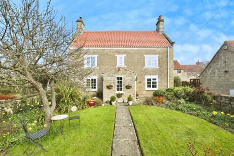 5 bedroom semi-detached house for sale