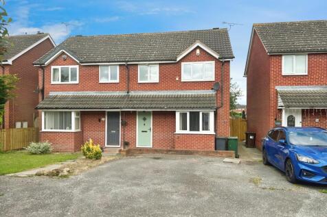 3 bedroom semi-detached house for sale