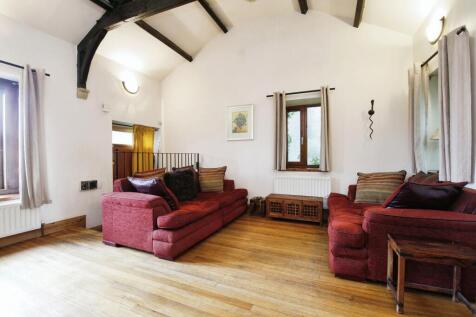 2 bedroom detached house for sale