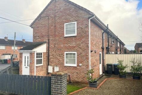 2 bedroom semi-detached house for sale