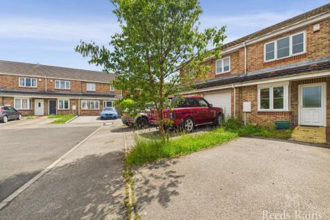 Hazel Court, Durham DH6 2 bed terraced house for sale