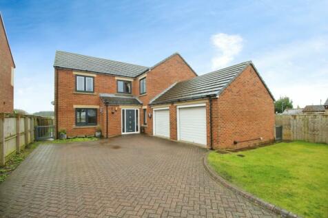 4 bedroom detached house for sale