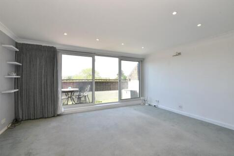 4 bedroom town house for sale