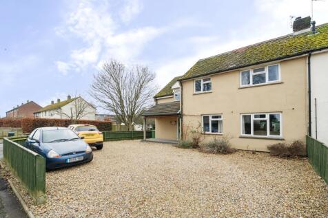 Berinsfield,  South Oxfordshire,  OX10 4 bed semi
