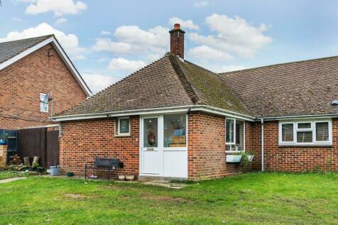 2 bedroom semi-detached bungalow for sale