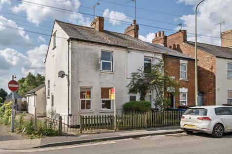 Banbury,  Oxfordshire,  OX16 3 bed end of terrace house for sale