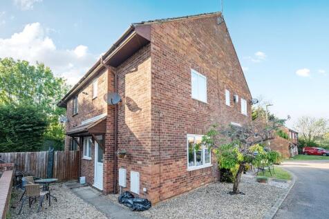 Banbury,  Oxfordshire,  OX16 1 bed semi