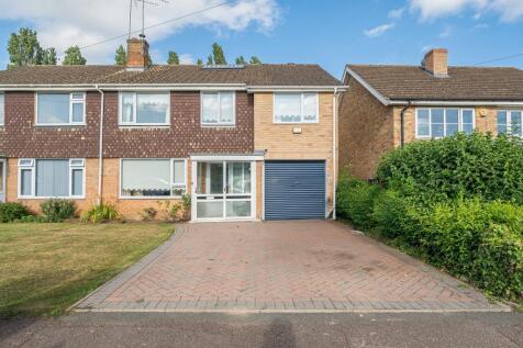 4 bedroom semi-detached house for sale