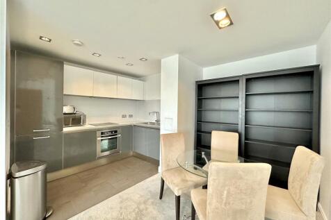 Strand Street, City Centre... 2 bed apartment for sale