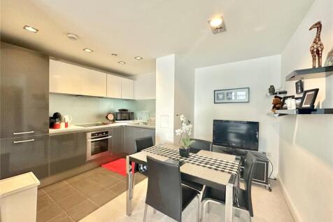 Strand Street, City Centre... 2 bed apartment for sale