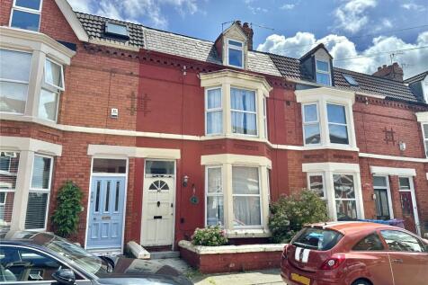 4 bedroom terraced house for sale