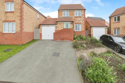 Plowes Way, West Yorkshire WF11 3 bed detached house for sale