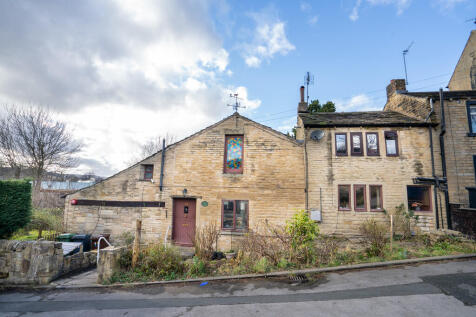 2 bedroom barn conversion for sale