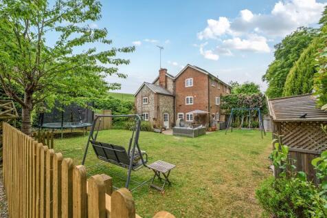 4 bedroom semi-detached house for sale