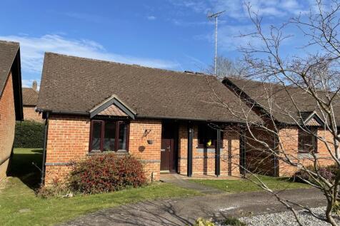 Henley on Thames,  Berkshire,  RG9 2 bed detached bungalow for sale