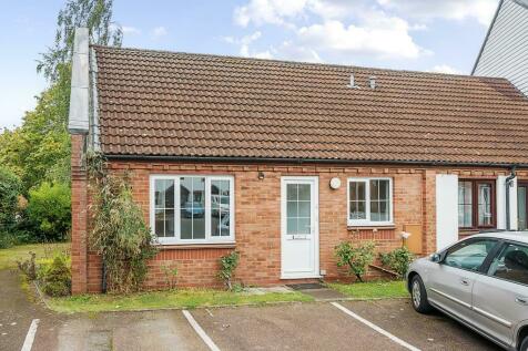 2 bedroom semi-detached bungalow for sale